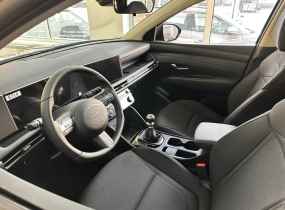 HYUNDAI Tucson NX4 PE 2.0 Express 2WD