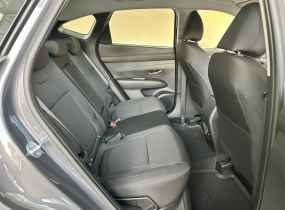HYUNDAI Tucson NX4 PE 2.0 Express 2WD