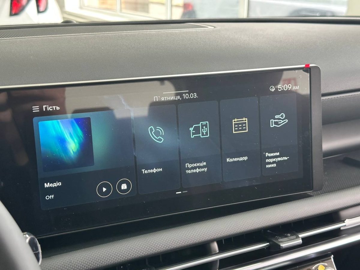 HYUNDAI Tucson NX4 PE 2.0 Express 2WD