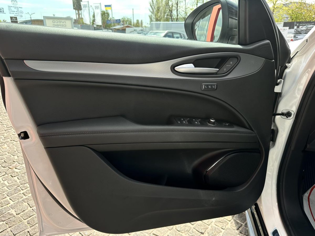 ALFA ROMEO STELVIO VELOCE