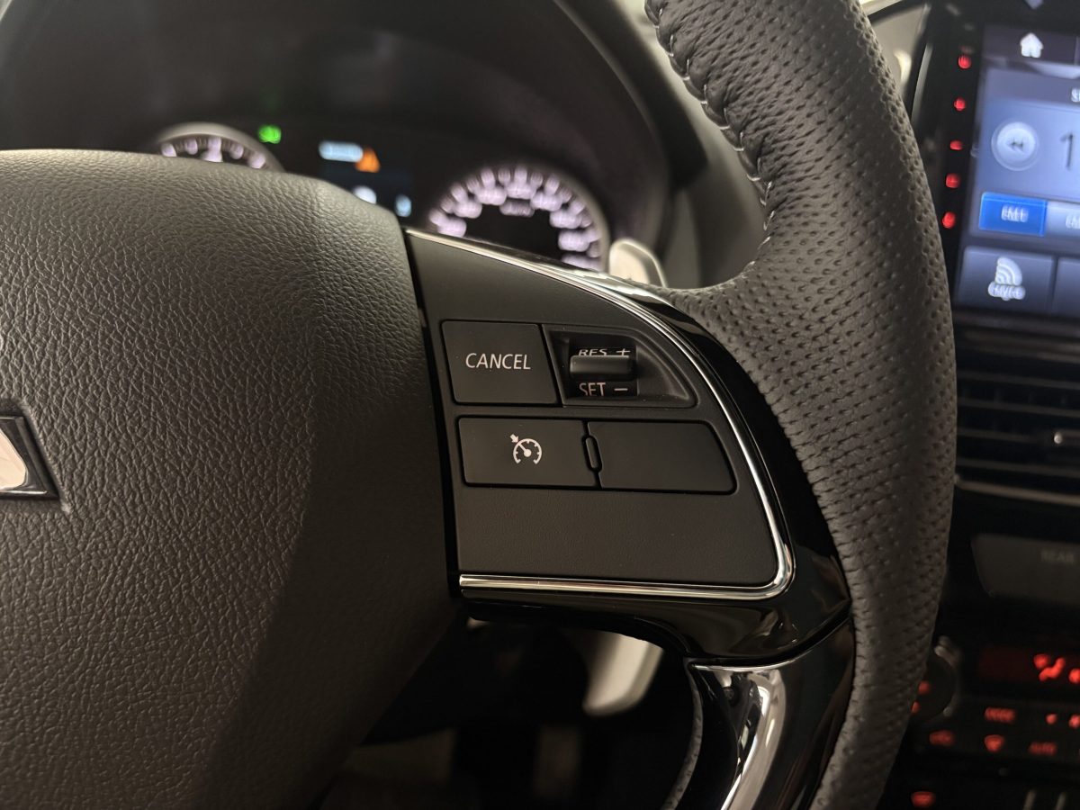 MITSUBISHI Eclipse Cross 1.5 CVT Instyle