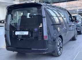 Hyundai Staria 2.2 CRDi 7-Top Bronze 8AT 4WD