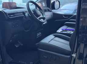 Hyundai Staria 2.2 CRDi 7-Top Bronze 8AT 4WD