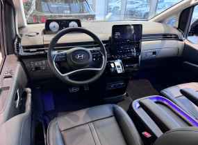 Hyundai Staria 2.2 CRDi 7-Top Bronze 8AT 4WD