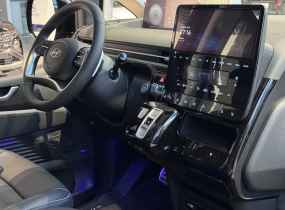 Hyundai Staria 2.2 CRDi 7-Top Bronze 8AT 4WD