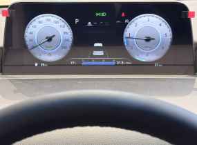 Hyundai Staria 2.2 CRDi 7-Top Bronze 8AT 4WD