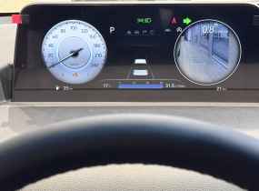 Hyundai Staria 2.2 CRDi 7-Top Bronze 8AT 4WD