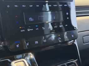 Hyundai Staria 2.2 CRDi 7-Top Bronze 8AT 4WD