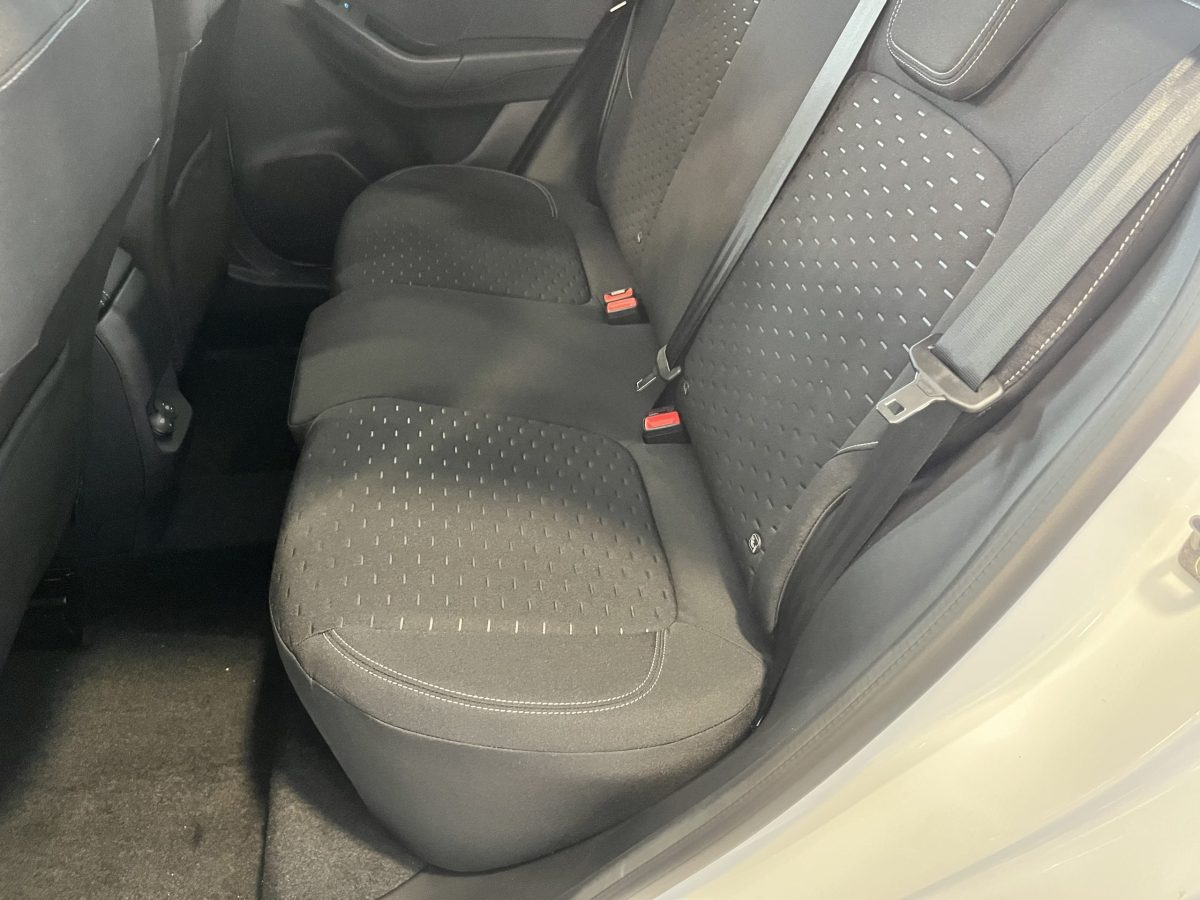 Ford Puma 1.0 MHEV TITANIUM