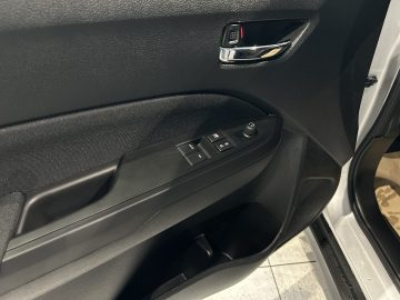Suzuki Vitara 1.4T 2WD M/T GL