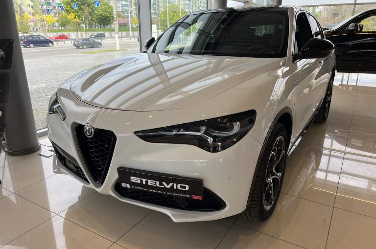 ALFA ROMEO STELVIO 2024