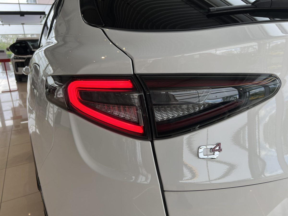 ALFA ROMEO STELVIO 2024