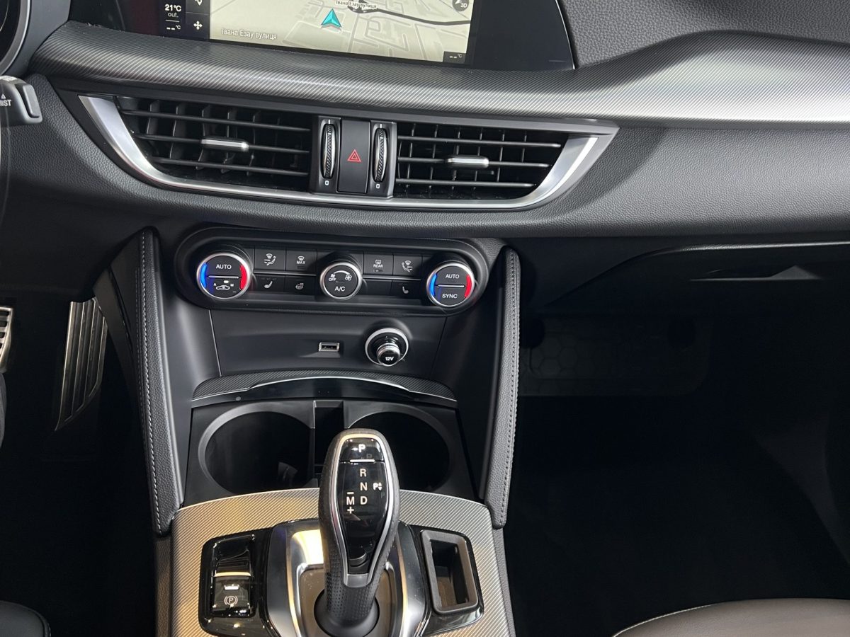 ALFA ROMEO STELVIO 2024