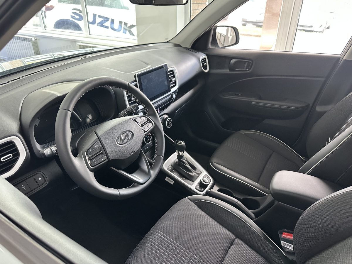 HYUNDAI Venue QX 1.6 Elegance AT A-pack