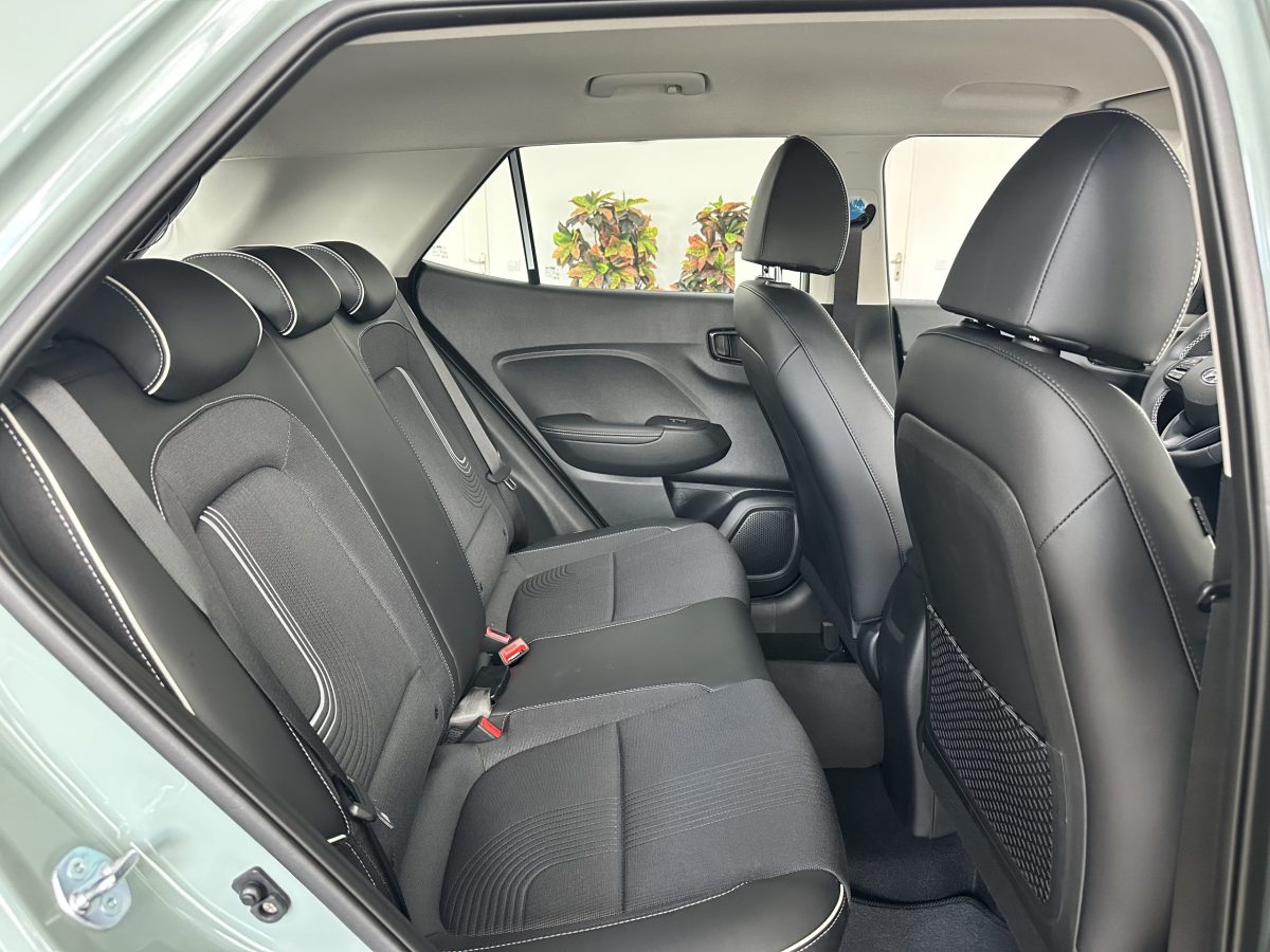 HYUNDAI Venue QX 1.6 Elegance AT A-pack