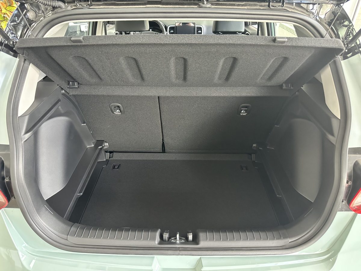 HYUNDAI Venue QX 1.6 Elegance AT A-pack