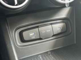 HYUNDAI Venue QX 1.6 Elegance AT A-pack