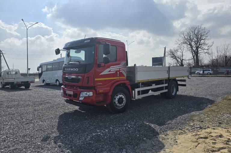 DAEWOO MAXIMUS Бортовий автомобіль