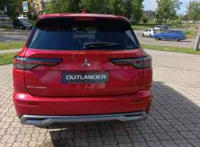 MITSUBISHI Outlander 2.5 CVT Intense