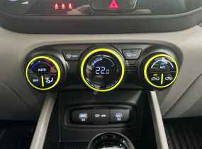 HYUNDAI Venue QX 1.6 Elegance AT B-pack