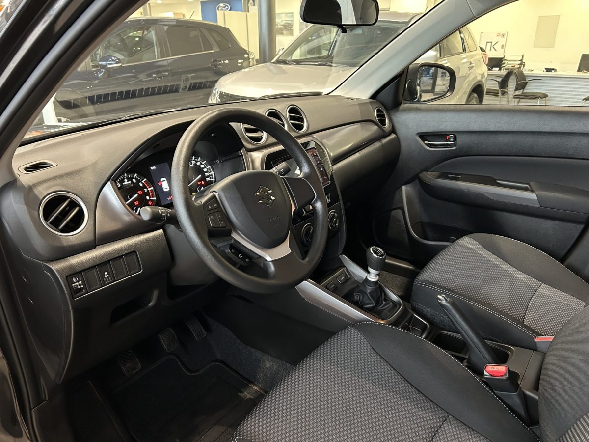 Suzuki Vitara 1.4T 2WD M/T GL