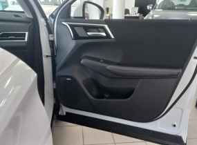 MITSUBISHI Outlander 2.5 CVT Business