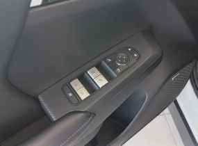 MITSUBISHI Outlander 2.5 CVT Business