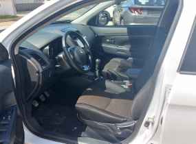 MITSUBISHI ASX 1.6 MT Invite