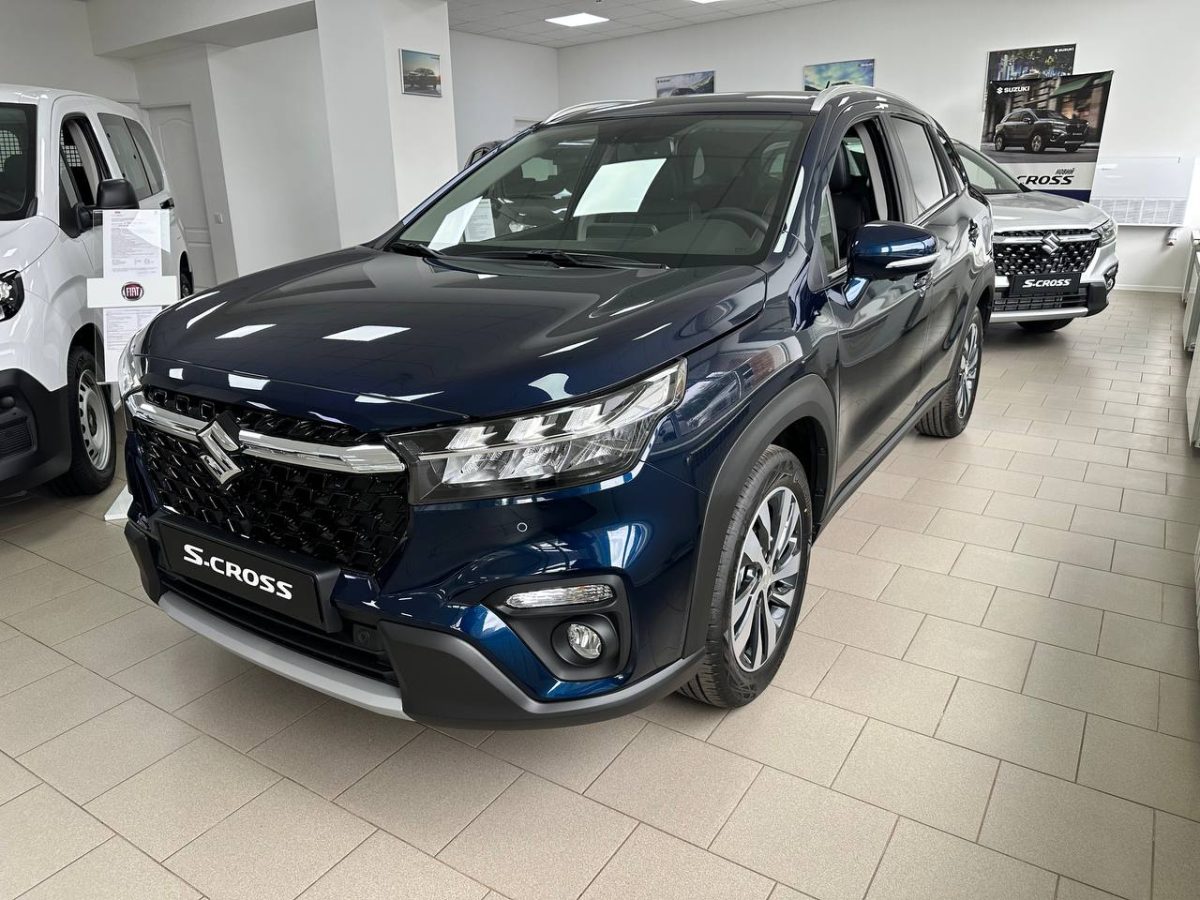SUZUKI S-Cross 1.4L 2WD GLX AT