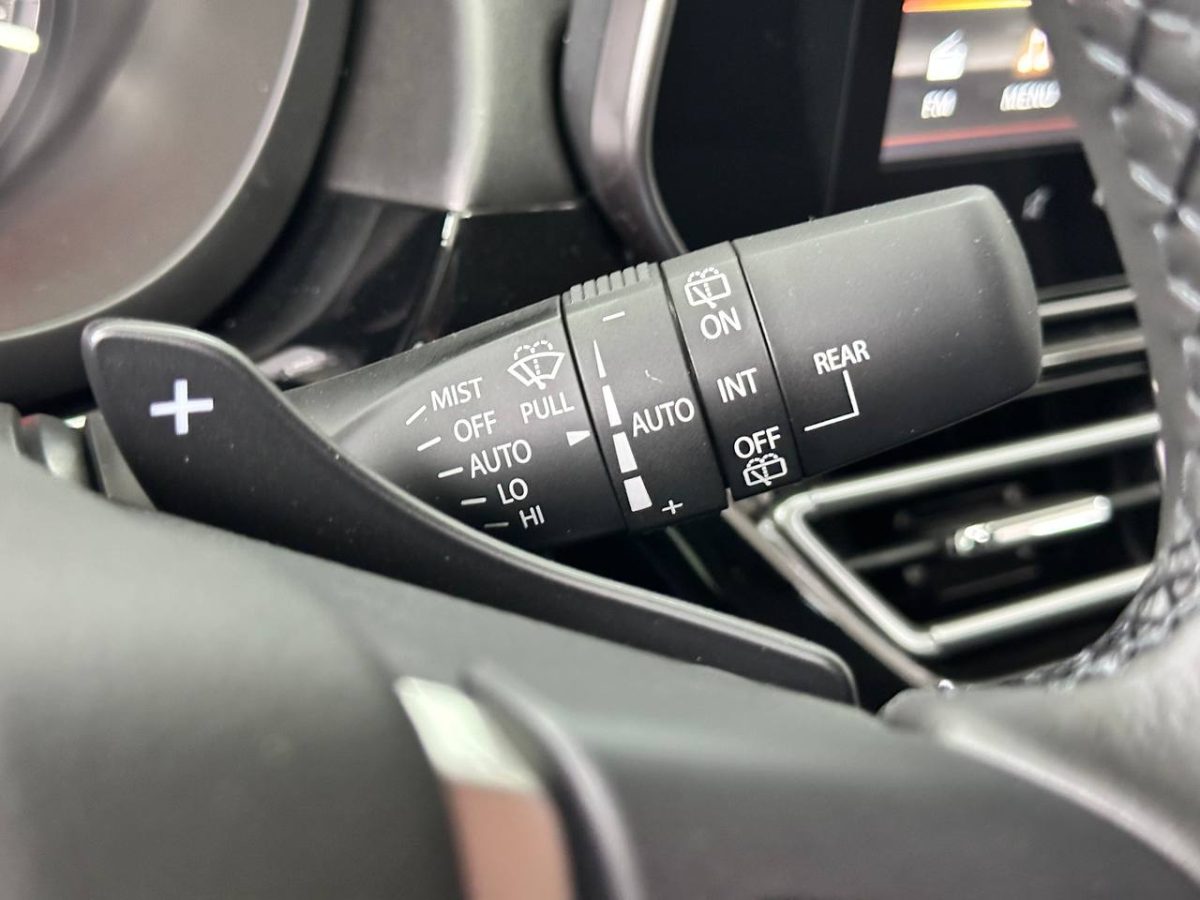 SUZUKI S-Cross 1.4L 2WD GLX AT