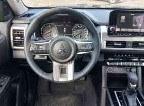MITSUBISHI L200 2.4 TD AT Ultimate
