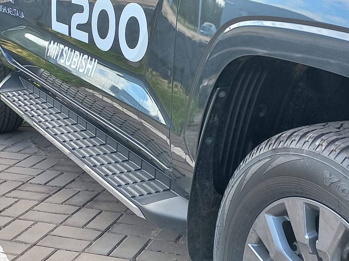 MITSUBISHI L200 2.4 TD AT Ultimate