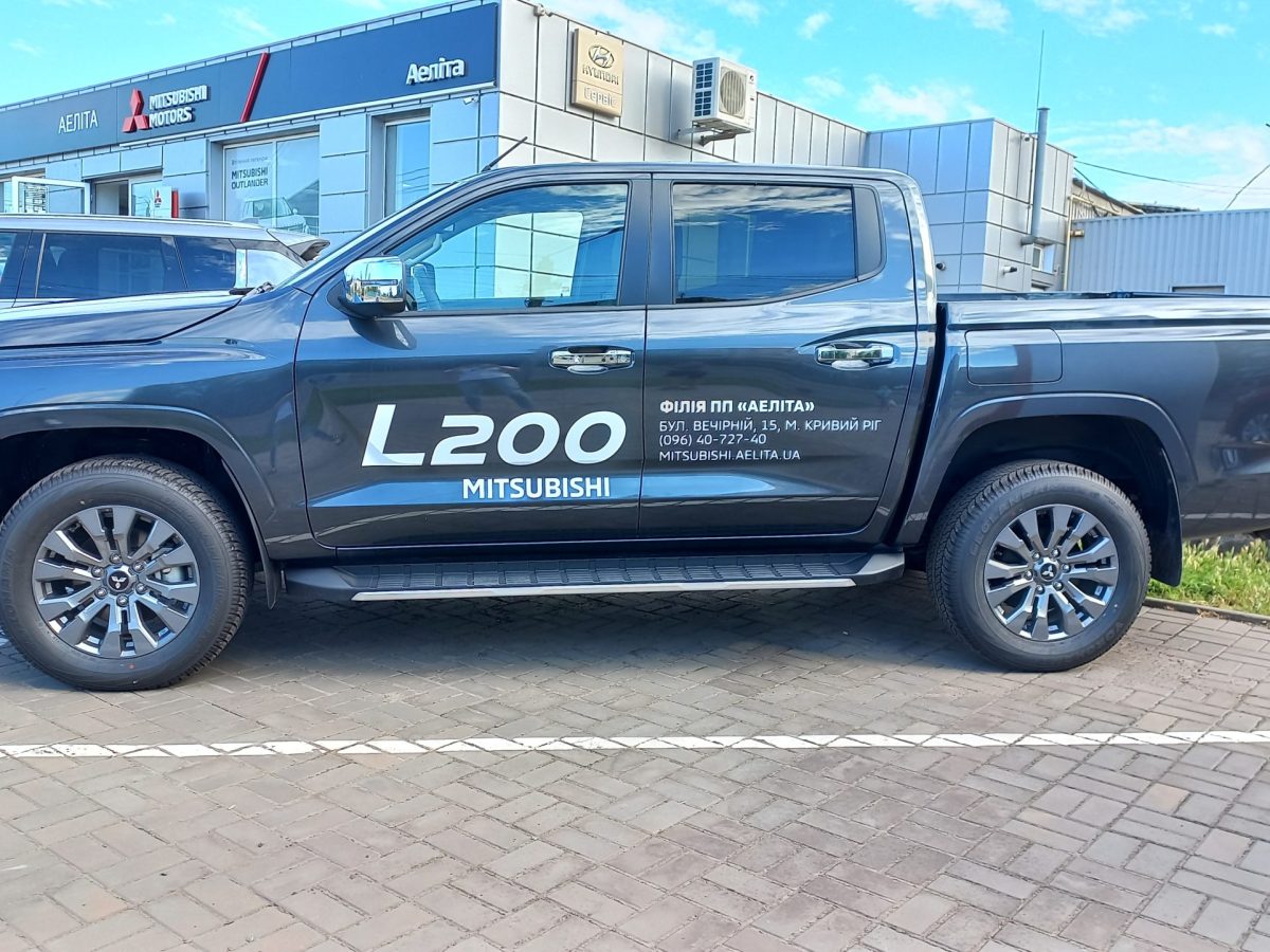 MITSUBISHI L200 2.4 TD AT Ultimate
