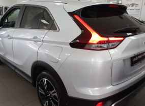 MITSUBISHI Eclipse Cross 1.5 CVT Invite