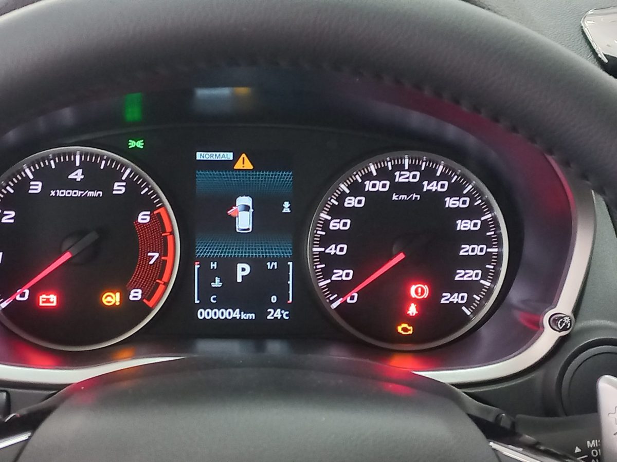 MITSUBISHI Eclipse Cross 1.5 CVT Invite