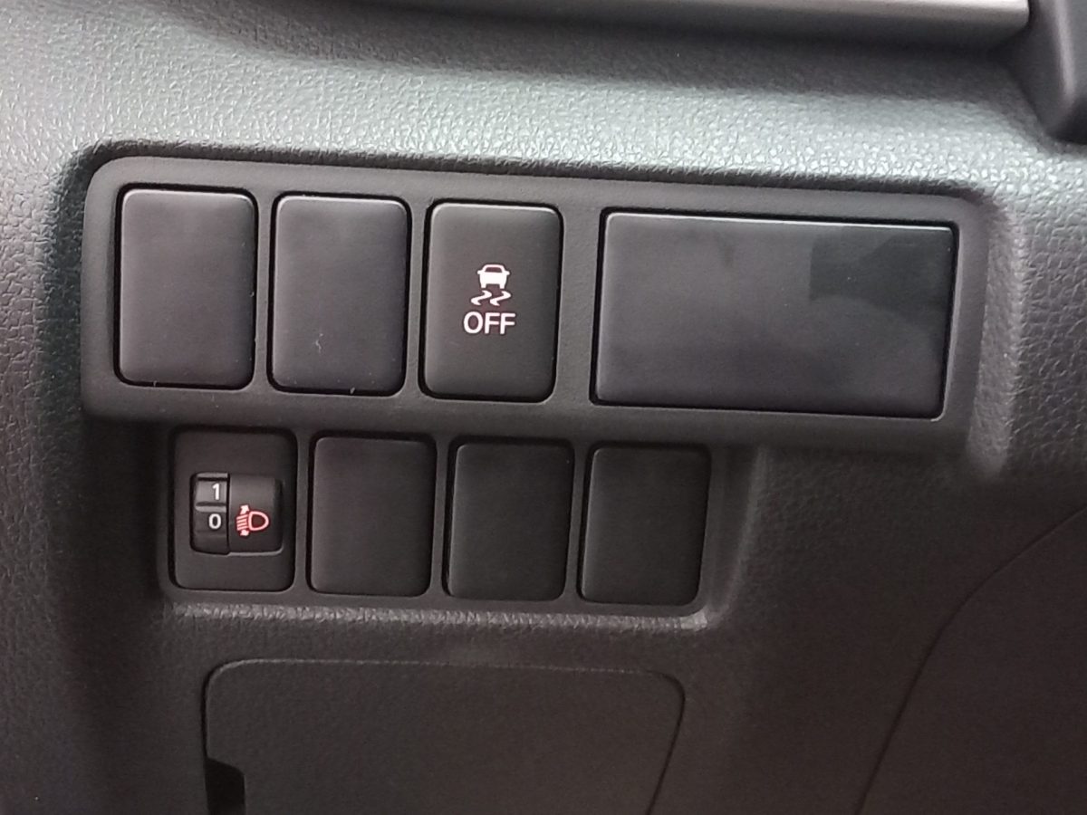 MITSUBISHI Eclipse Cross 1.5 CVT Invite