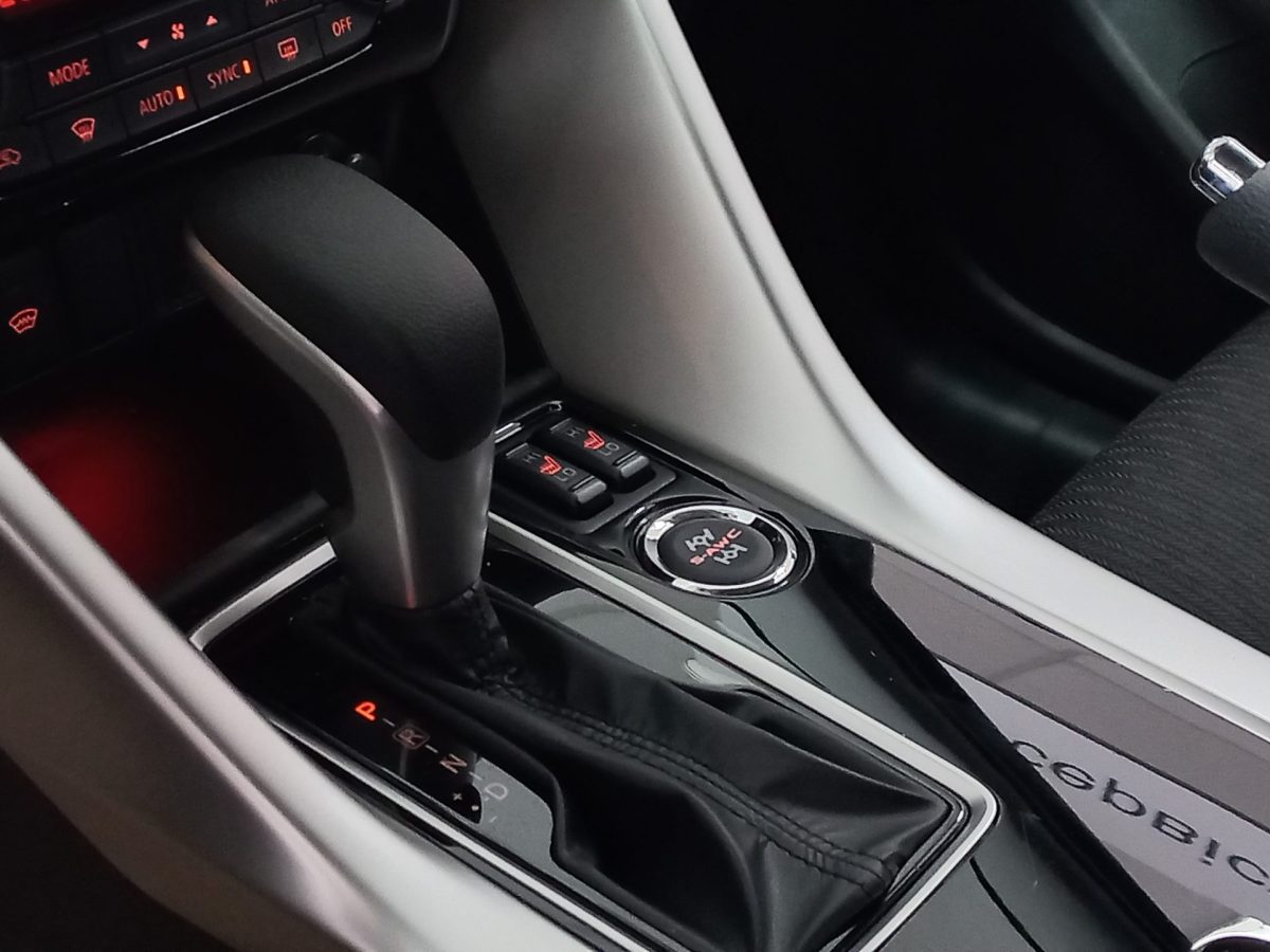 MITSUBISHI Eclipse Cross 1.5 CVT Invite