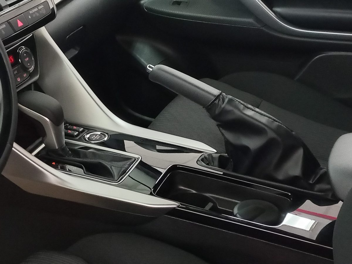 MITSUBISHI Eclipse Cross 1.5 CVT Invite