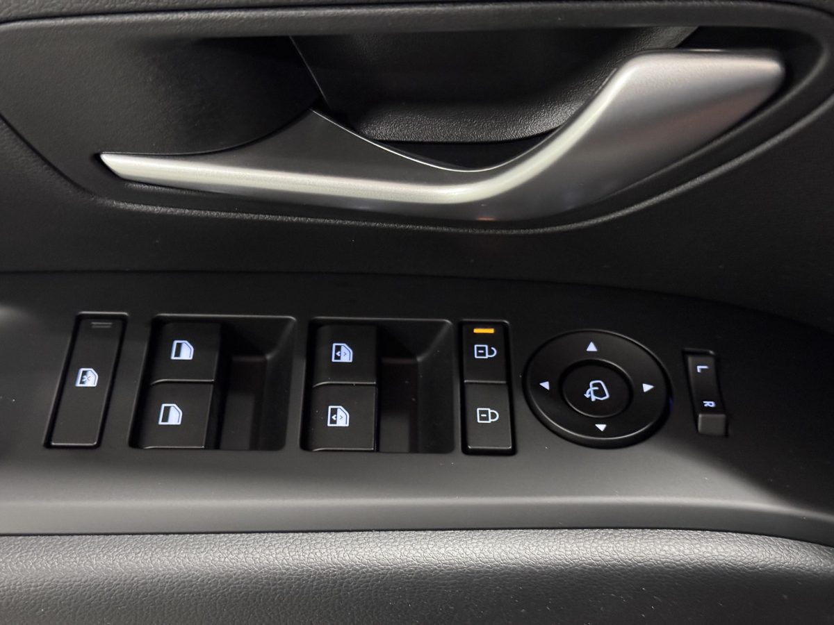 Hyundai Tucson NX4 PE 2.0 Express 2WD 6AT