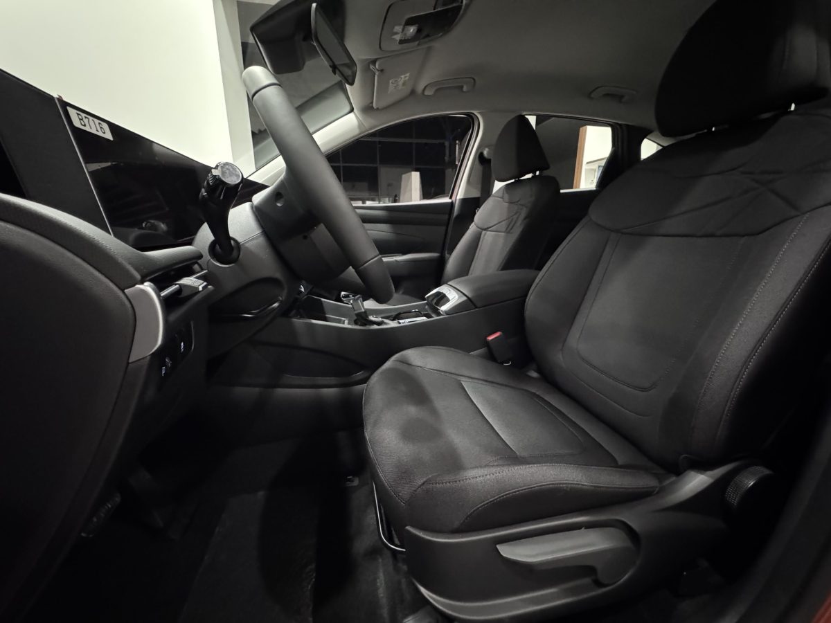 Hyundai Tucson NX4 PE 2.0 Express 2WD 6AT