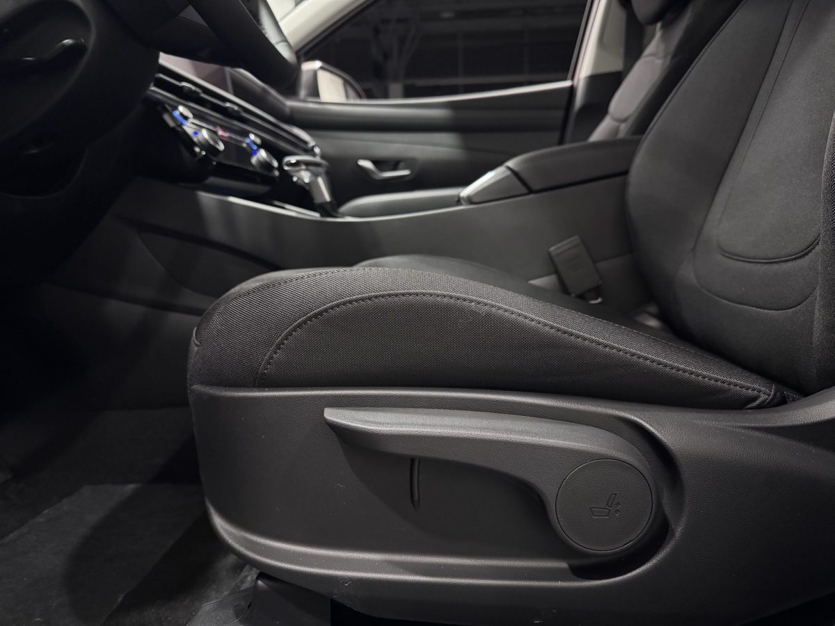 Hyundai Tucson NX4 PE 2.0 Express 2WD 6AT