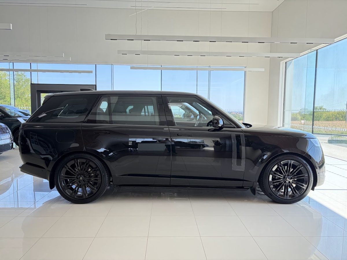 RANGE ROVER