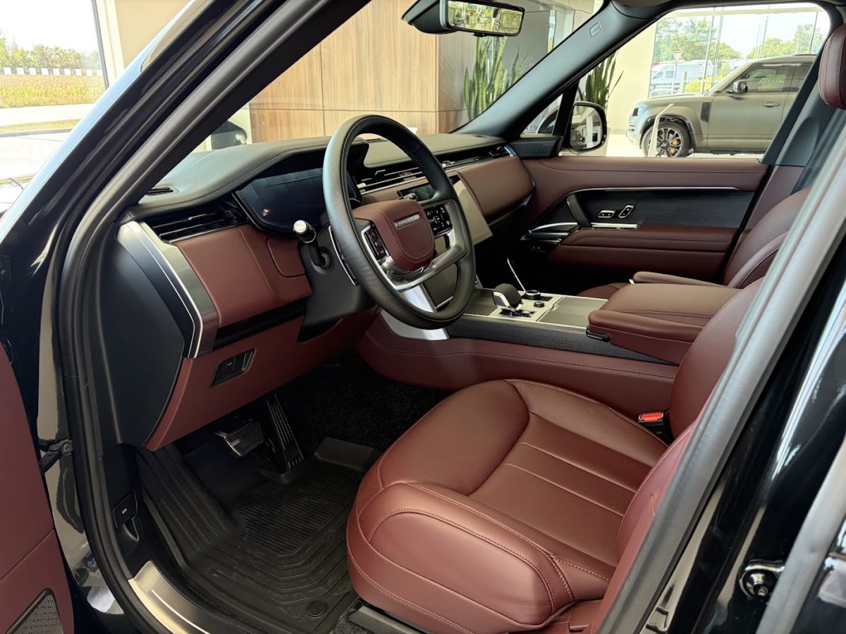 RANGE ROVER