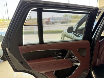 RANGE ROVER