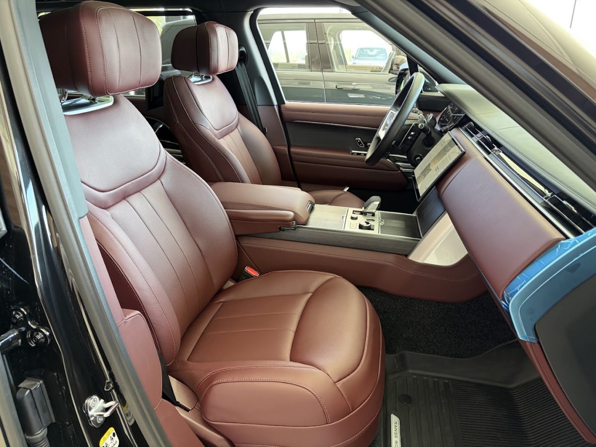 RANGE ROVER
