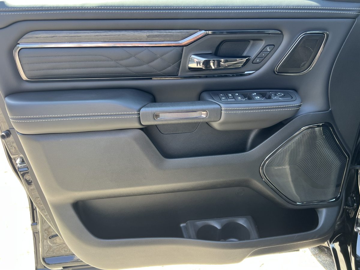 RAM 1500 Limited