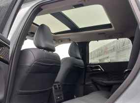 MITSUBISHI Outlander 2.5 CVT Ultimate