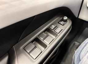 SUZUKI Swift 1.2L 2WD CVT GLX
