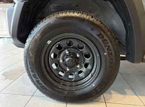Suzuki Jimny 1.5 MT