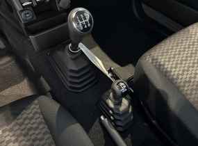 Suzuki Jimny 1.5 MT